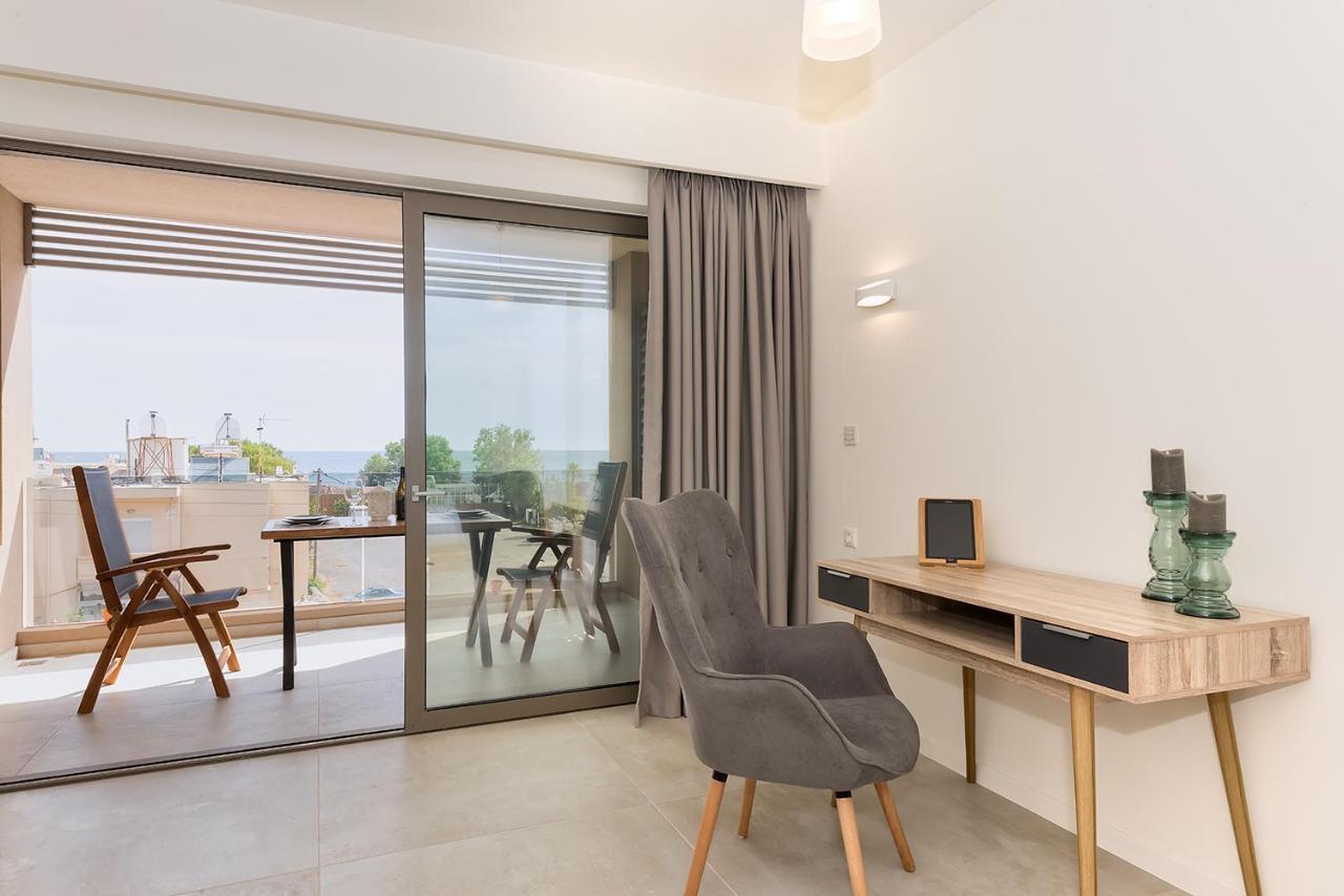 Lilium Luxury Suites Agia Marina المظهر الخارجي الصورة
