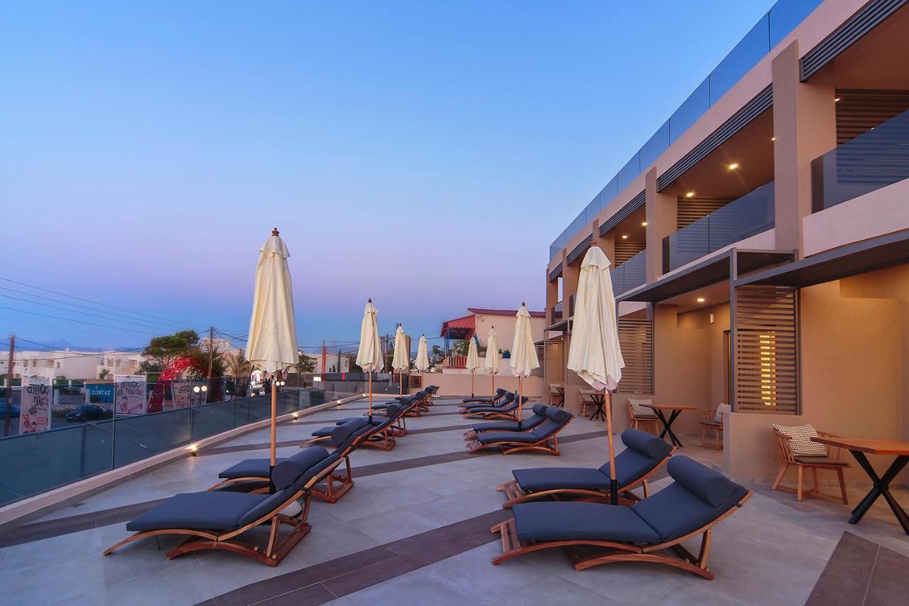 Lilium Luxury Suites Agia Marina المظهر الخارجي الصورة