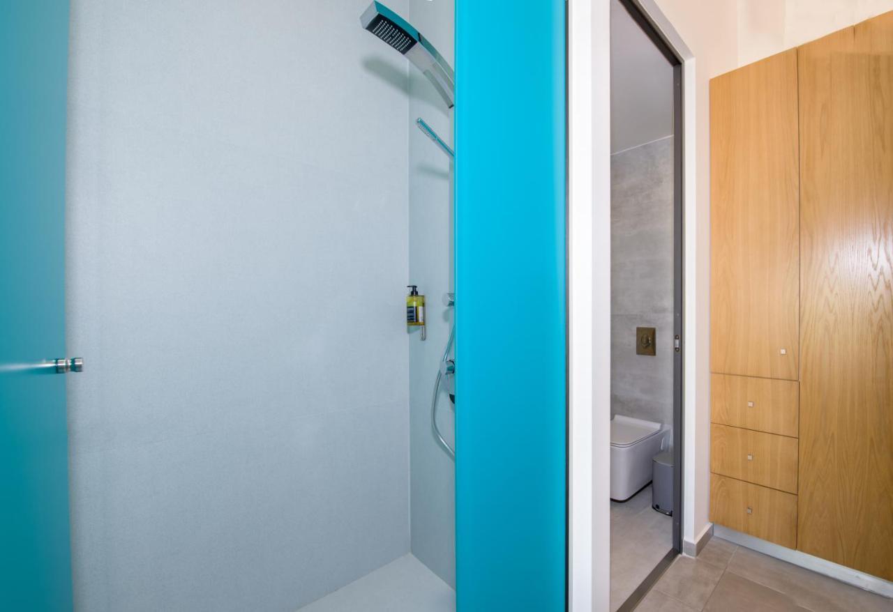 Lilium Luxury Suites Agia Marina المظهر الخارجي الصورة