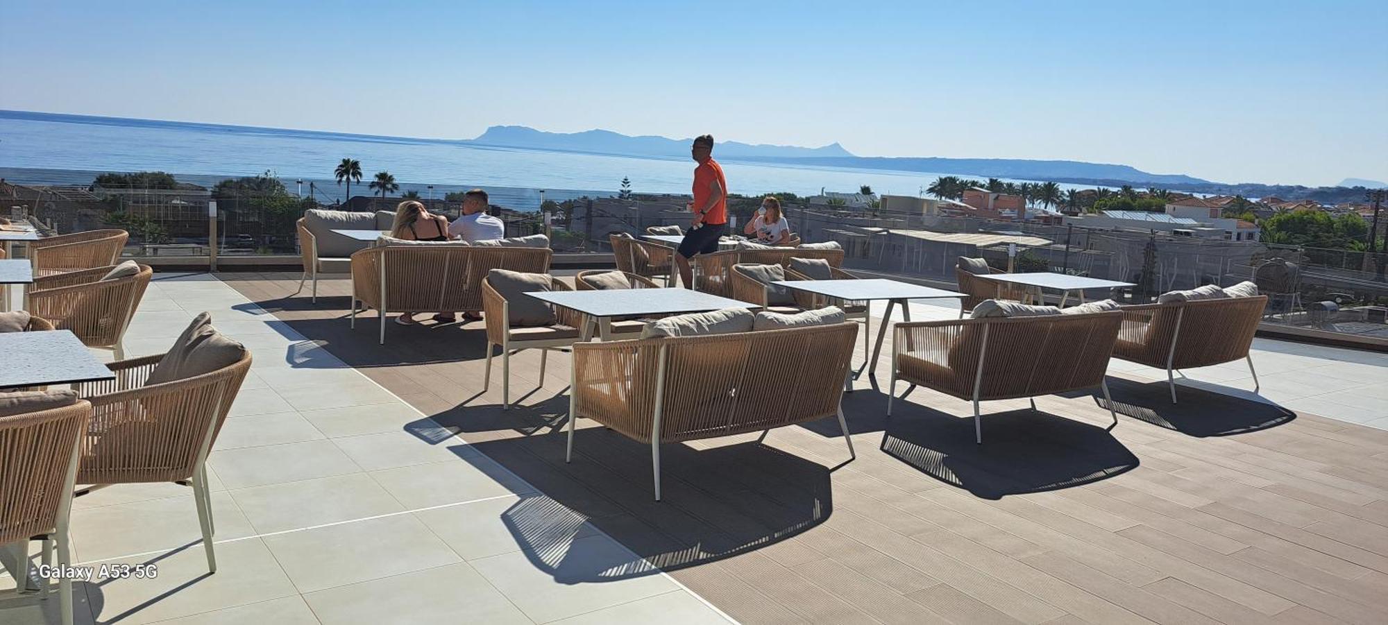 Lilium Luxury Suites Agia Marina المظهر الخارجي الصورة
